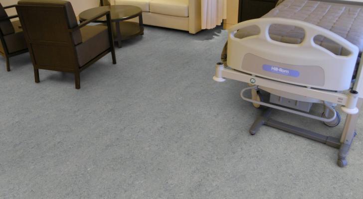 Marmorette Ice Grey - room scene