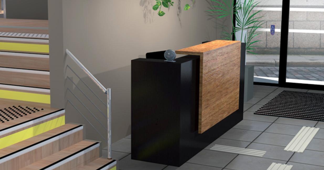 Korytarz recepcyjny z pasami dla osób niewidomych